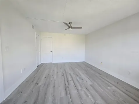 1300 N Portofino Drive Sarasota FL 34242