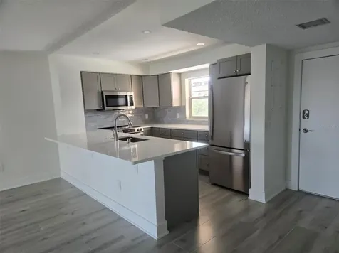 1300 N Portofino Drive Sarasota FL 34242