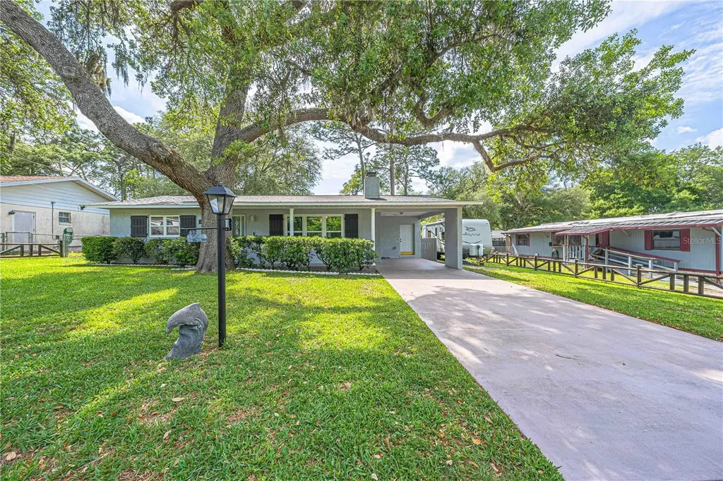 1820 SE 175th Terrace Road Silver Springs FL 34488