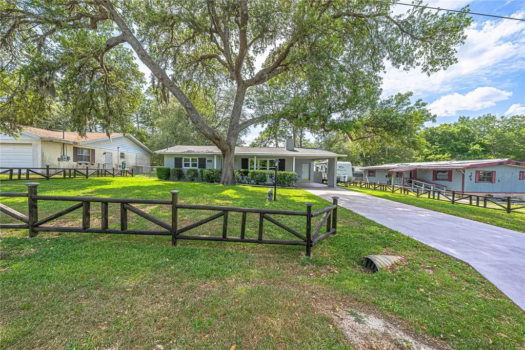 1820 SE 175th Terrace Road Silver Springs FL 34488