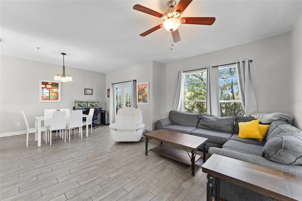 5301 Escena Court Tampa FL 33611