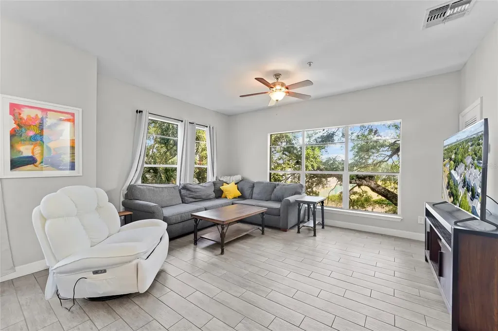 5301 Escena Court Tampa FL 33611