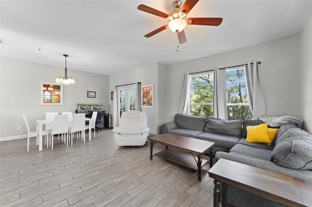 5301 Escena Court Tampa FL 33611
