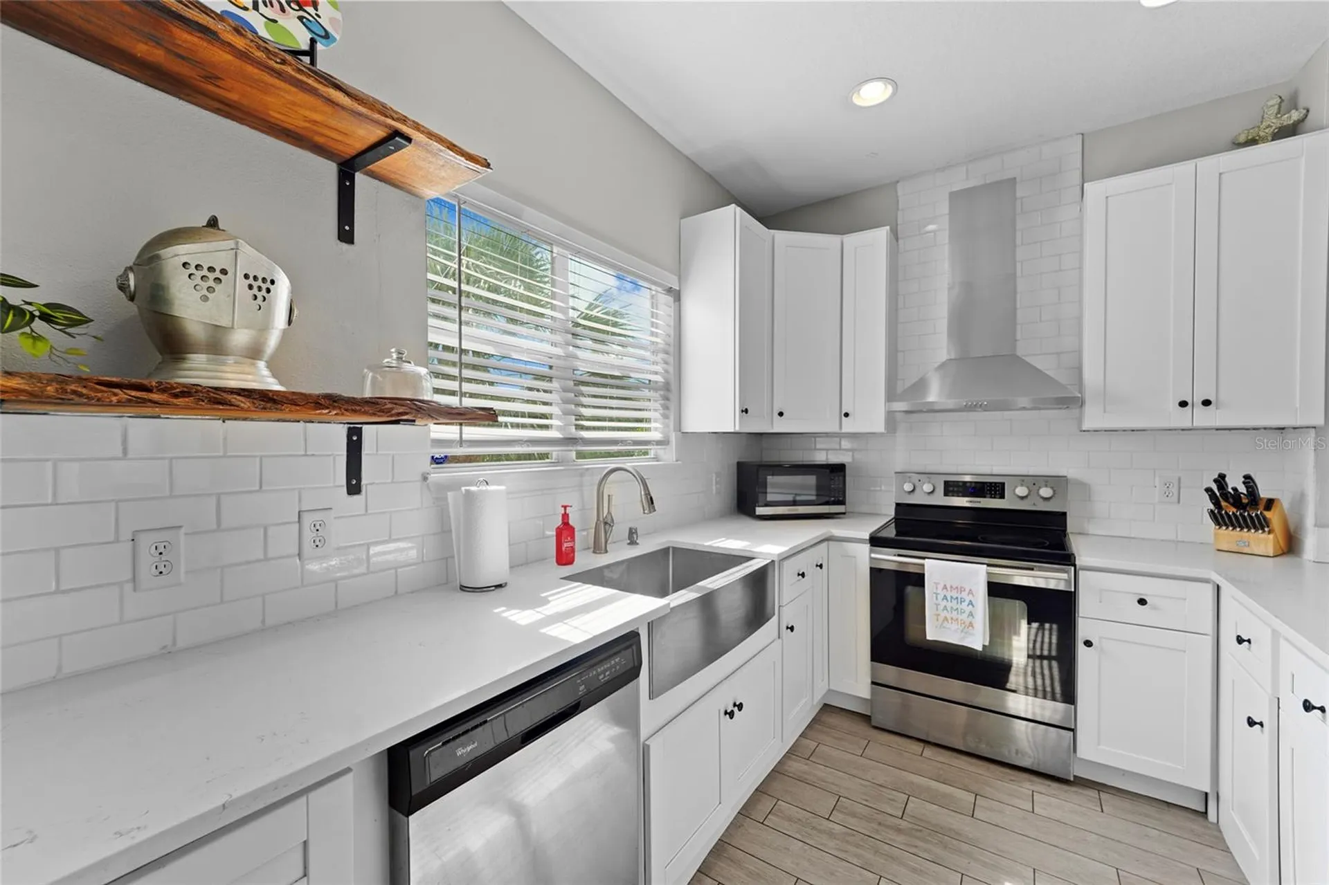 5301 Escena Court Tampa FL 33611