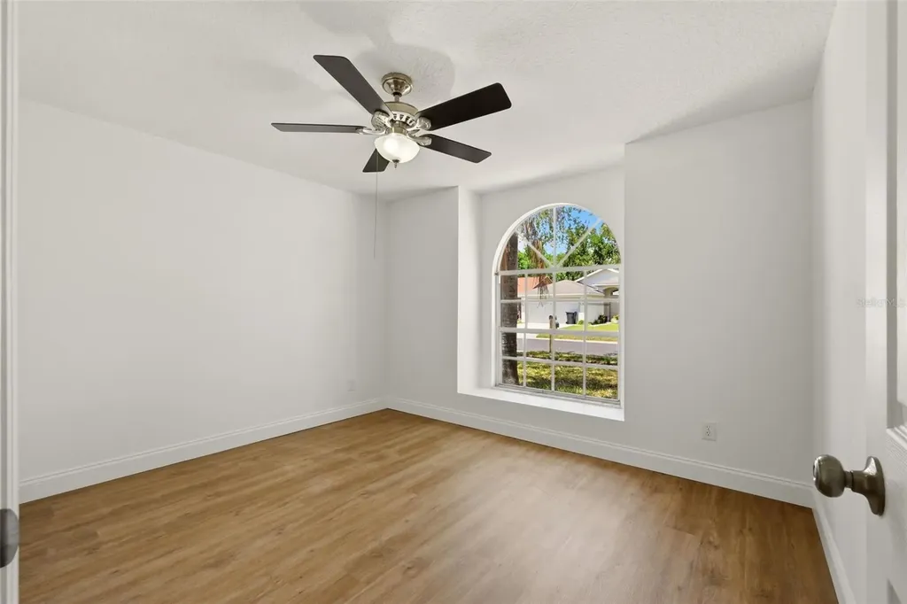 1653 Portsmouth Lake Drive Brandon FL 33511