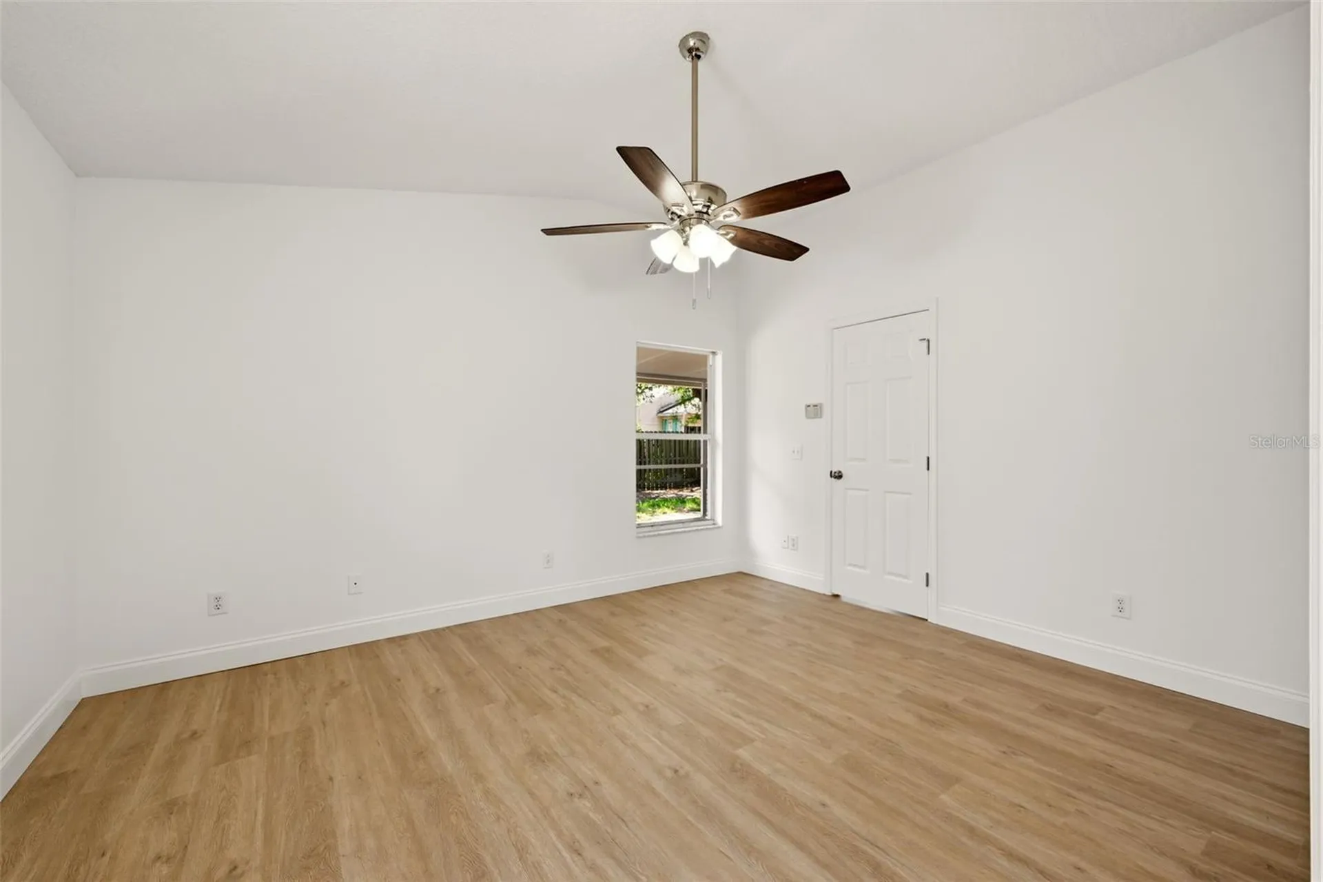 1653 Portsmouth Lake Drive Brandon FL 33511