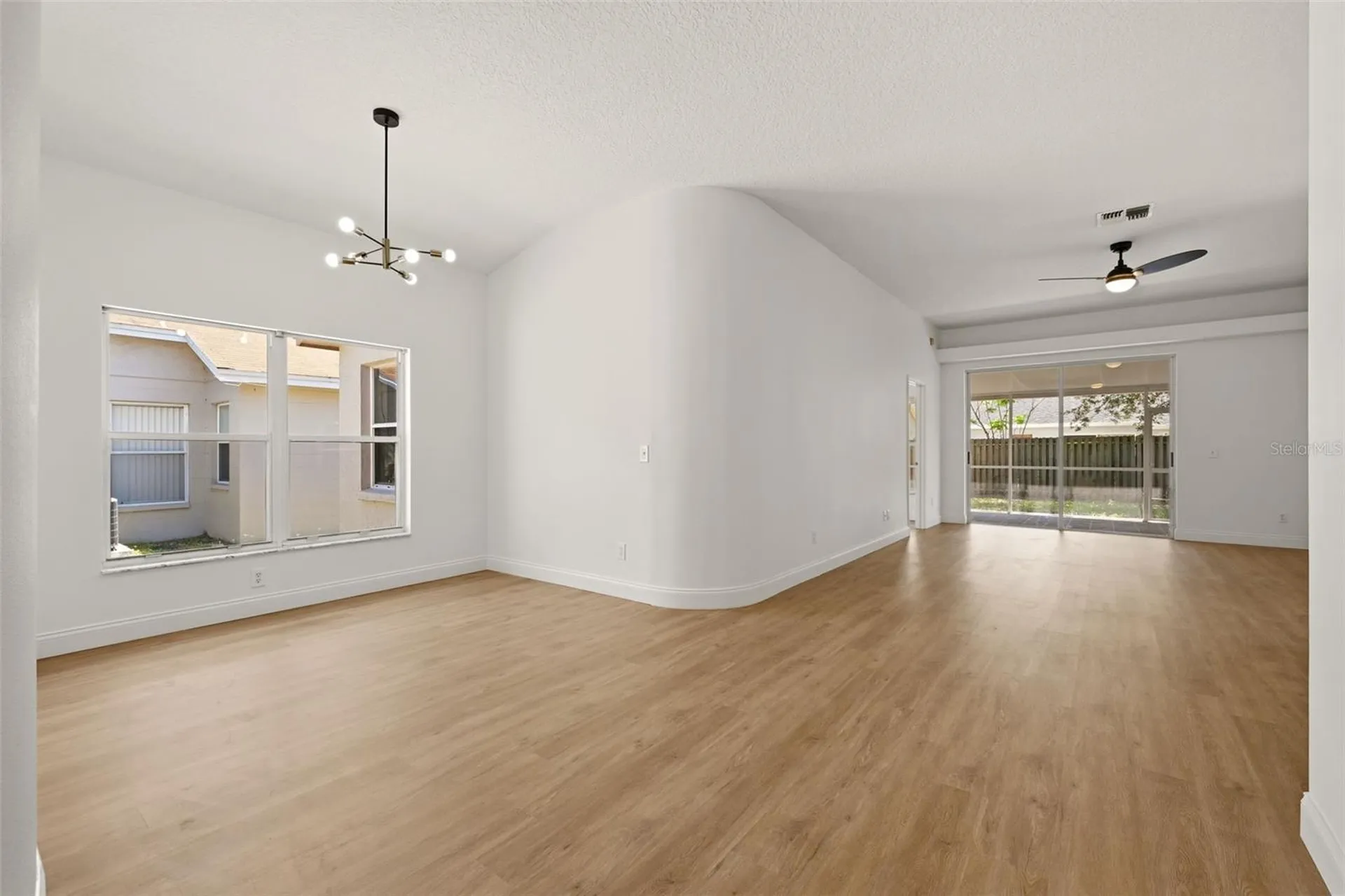 1653 Portsmouth Lake Drive Brandon FL 33511