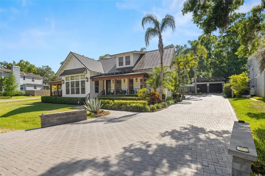 5610 N River Shore Drive Tampa FL 33603