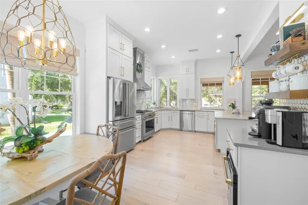 5610 N River Shore Drive Tampa FL 33603