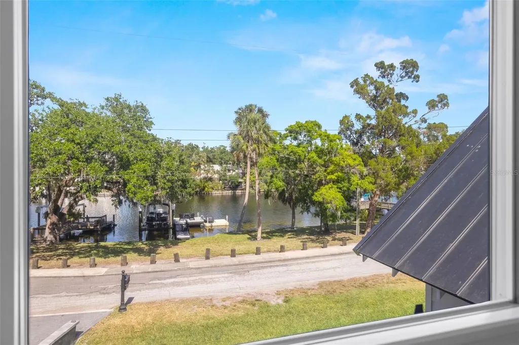 5610 N River Shore Drive Tampa FL 33603