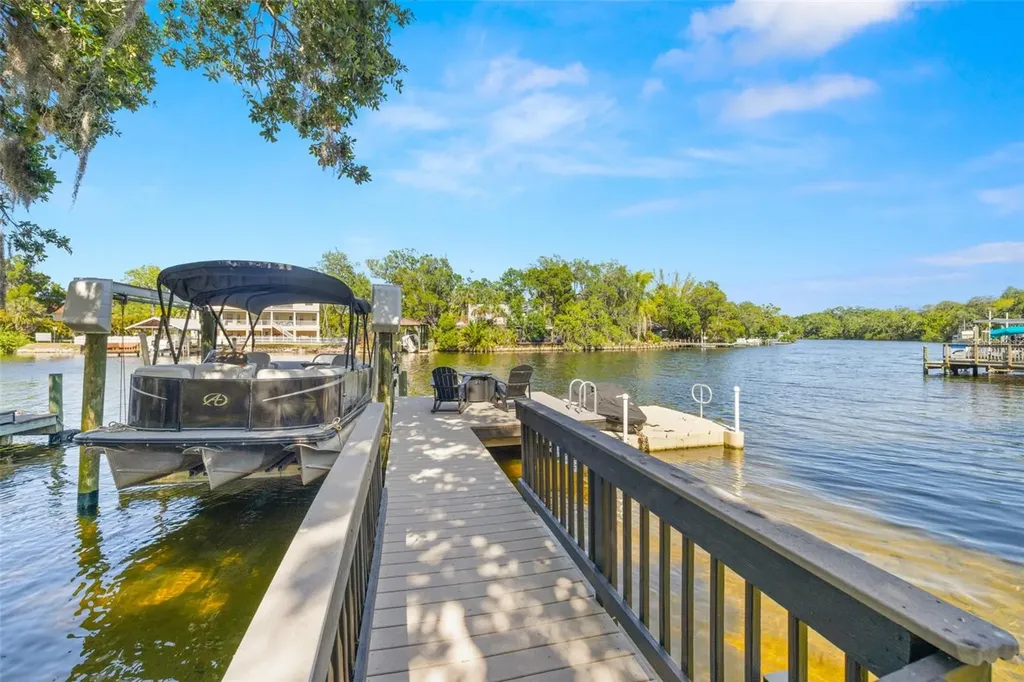 5610 N River Shore Drive Tampa FL 33603