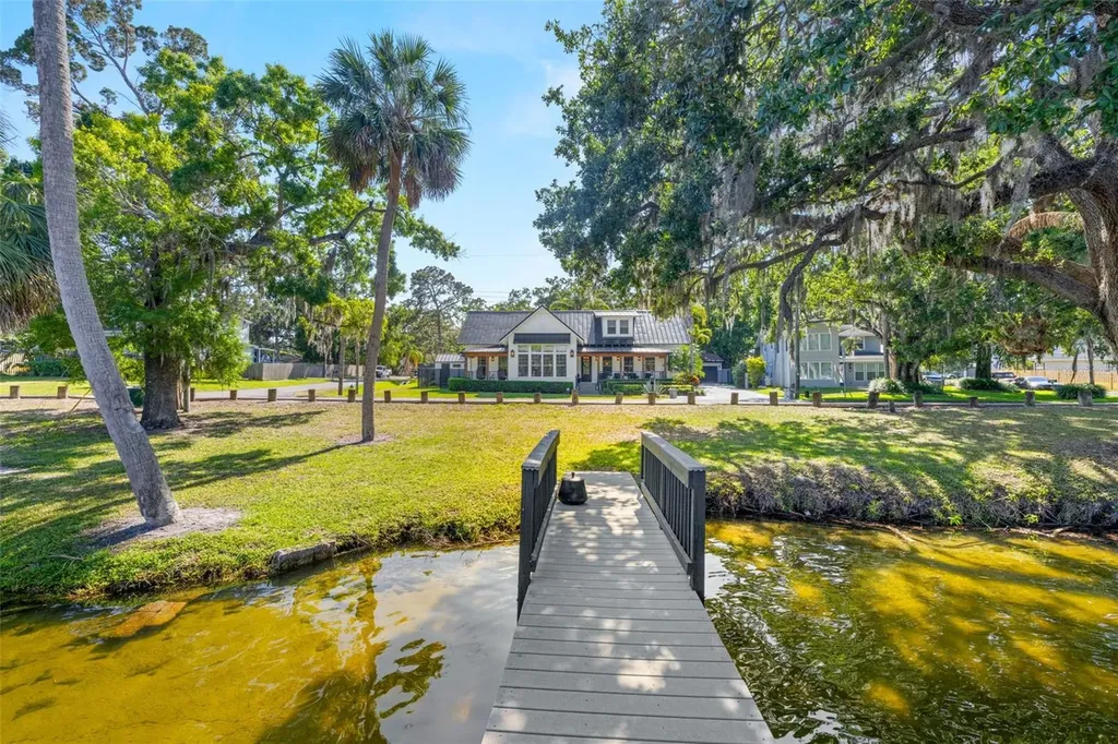 5610 N River Shore Drive Tampa FL 33603