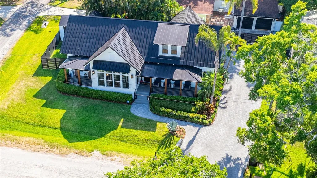5610 N River Shore Drive Tampa FL 33603