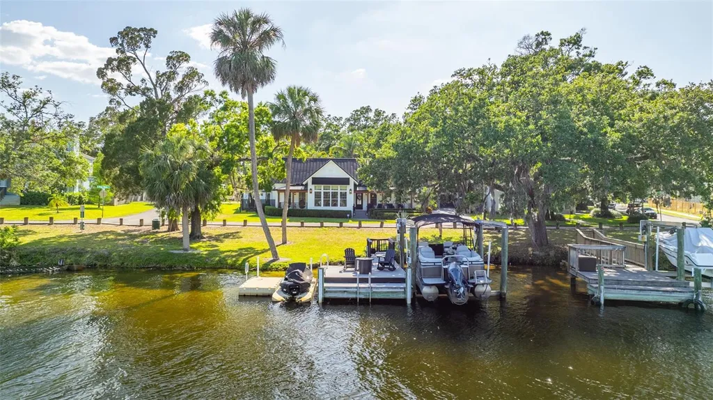 5610 N River Shore Drive Tampa FL 33603