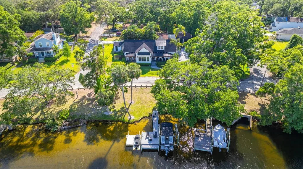 5610 N River Shore Drive Tampa FL 33603