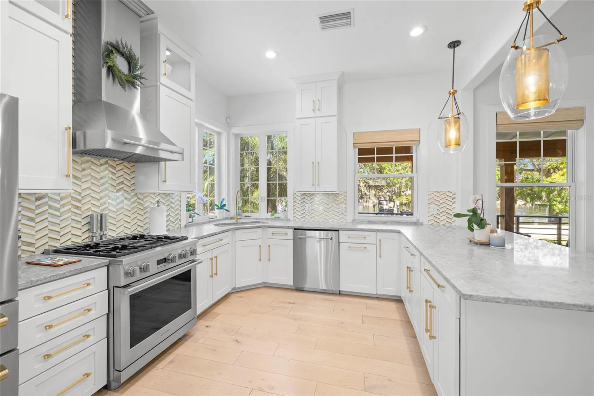 5610 N River Shore Drive Tampa FL 33603