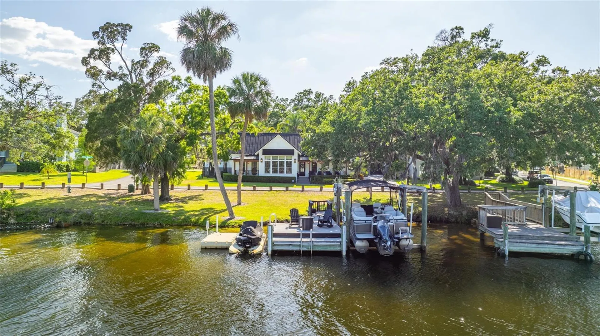 5610 N River Shore Drive Tampa FL 33603