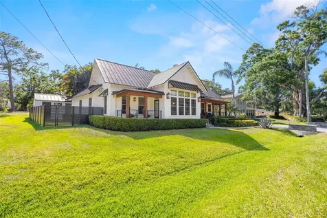 5610 N River Shore Drive Tampa FL 33603