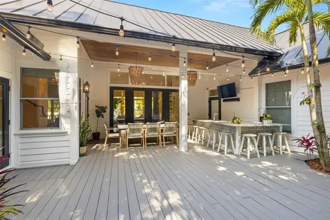 5610 N River Shore Drive Tampa FL 33603