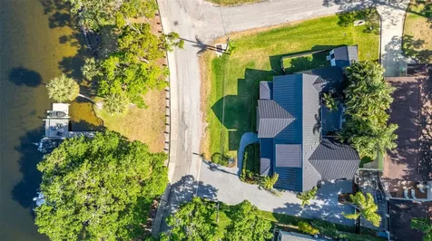 5610 N River Shore Drive Tampa FL 33603