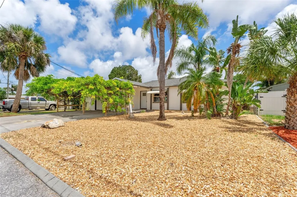 13930 Sommers Avenue Hudson FL 34667