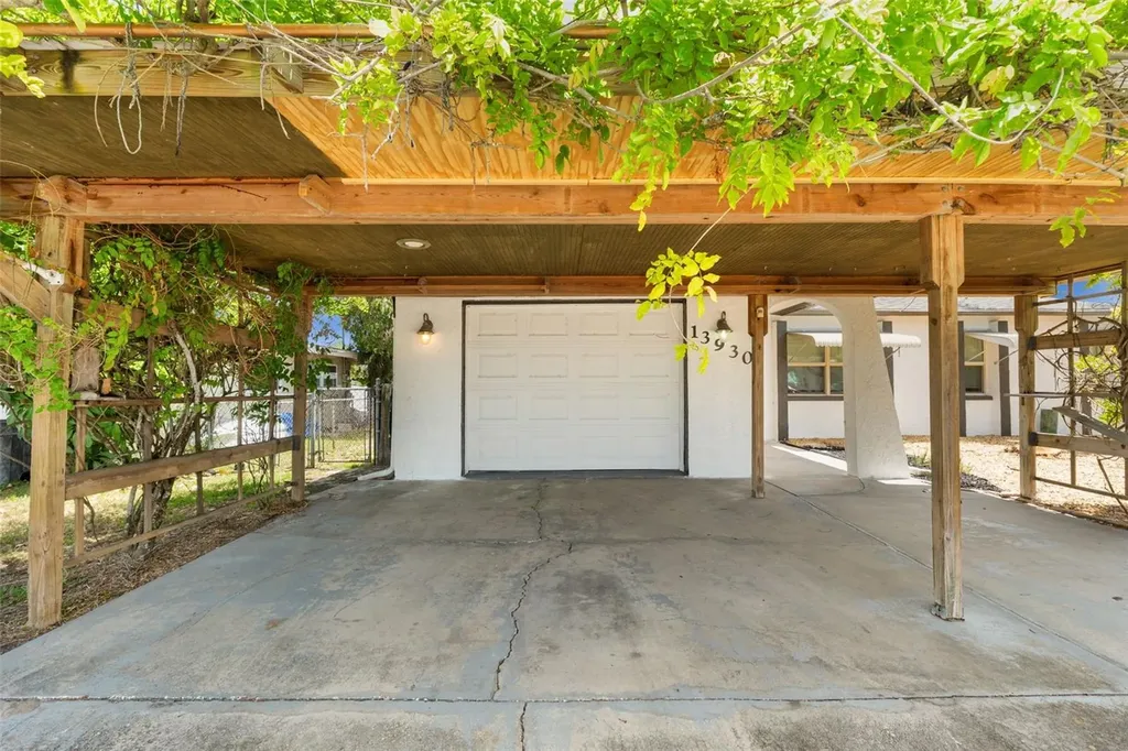 13930 Sommers Avenue Hudson FL 34667