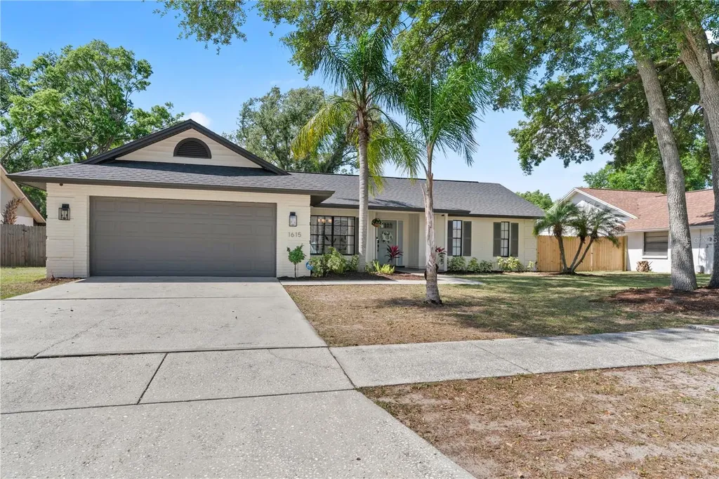 1615 Dawnridge Court Brandon FL 33510