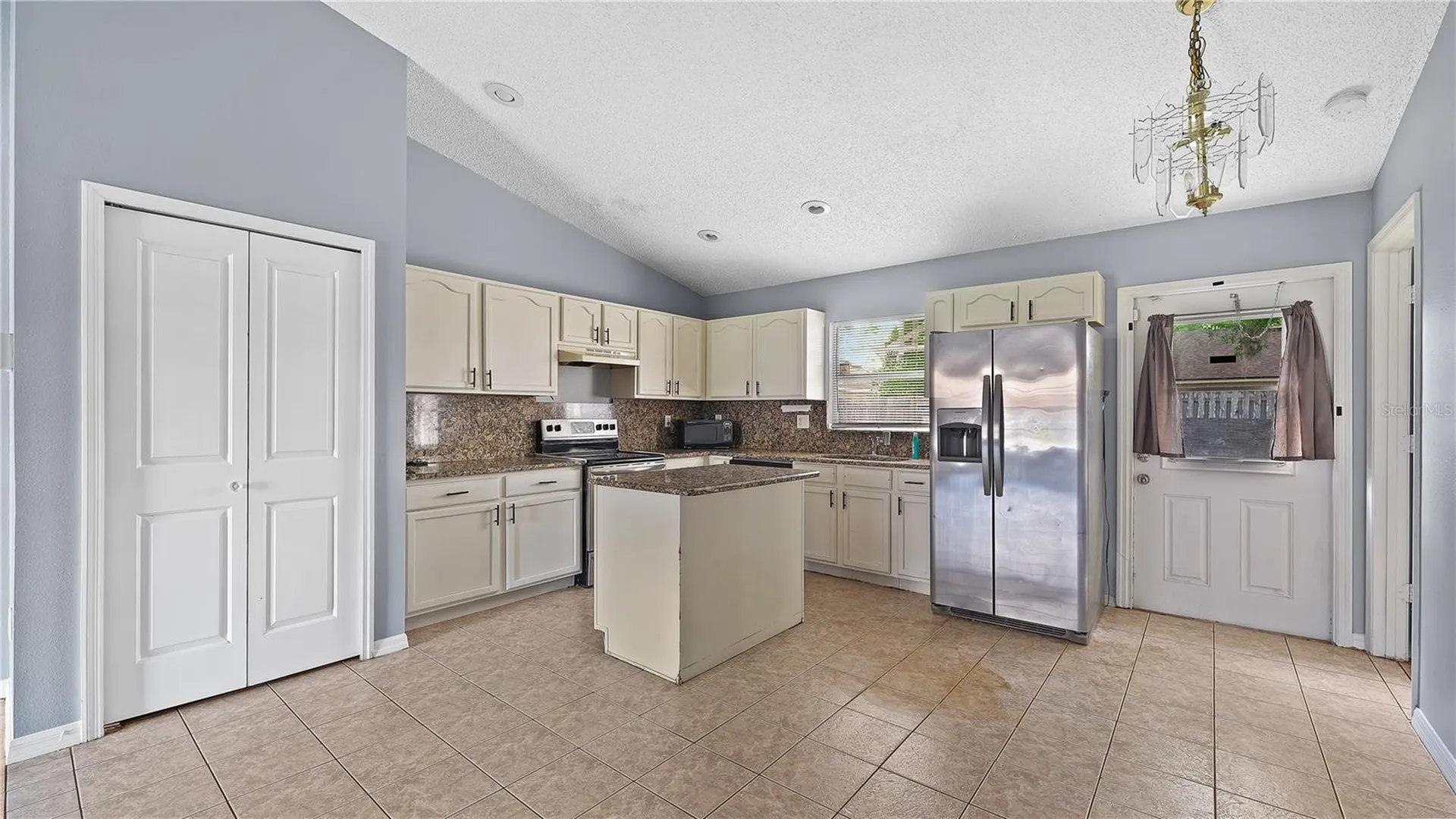 568 Kingfisher Drive Kissimmee FL 34759