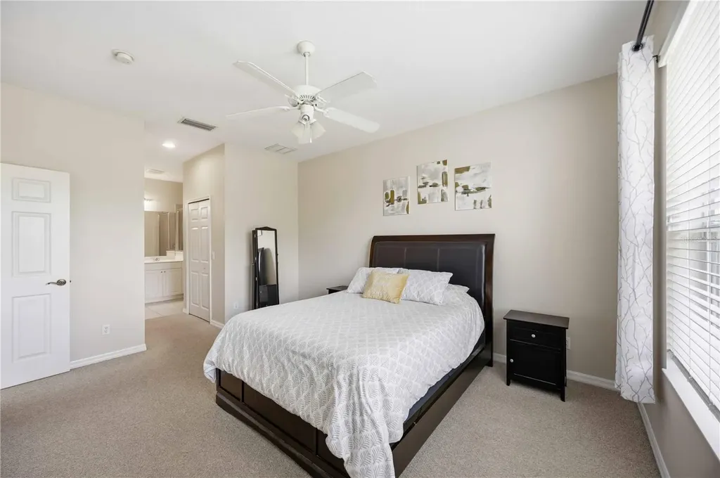 5629 Key Largo Court Bradenton FL 34203