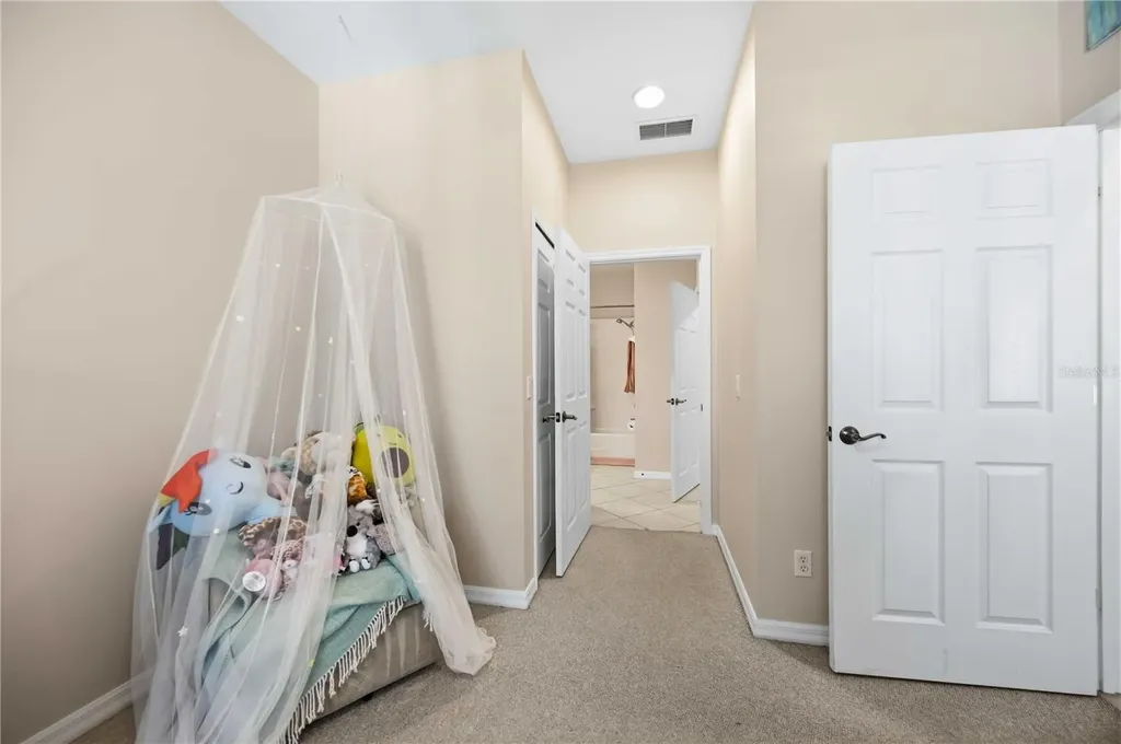 5629 Key Largo Court Bradenton FL 34203