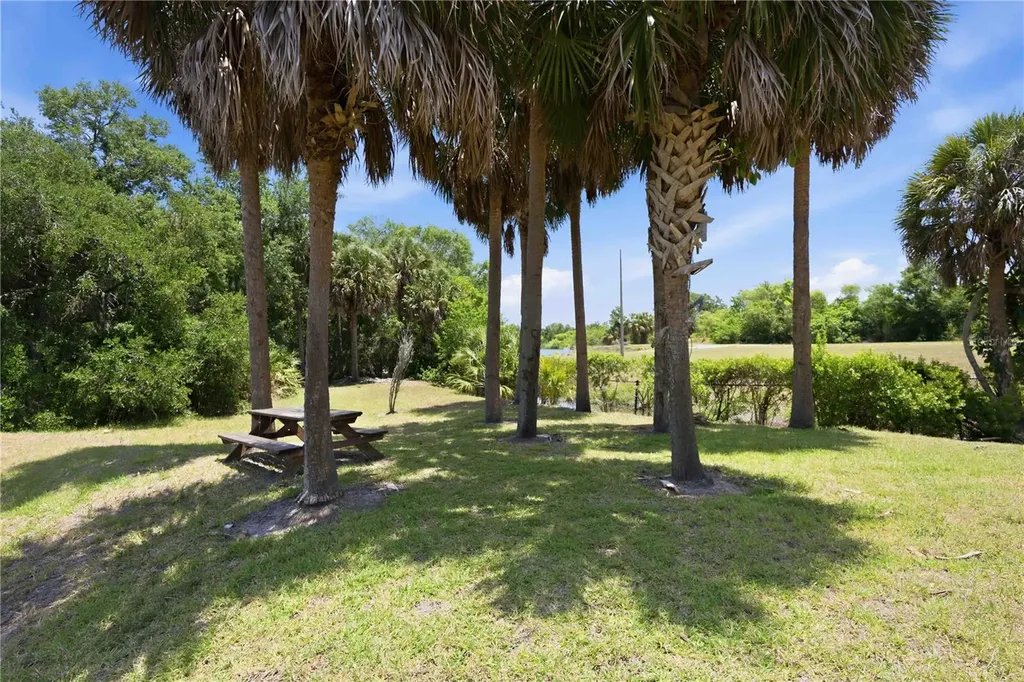 5629 Key Largo Court Bradenton FL 34203