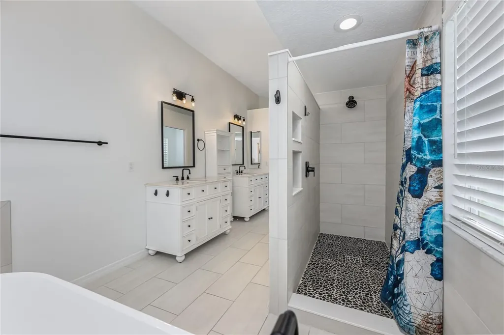 1966 Westbourne Drive Oviedo FL 32765