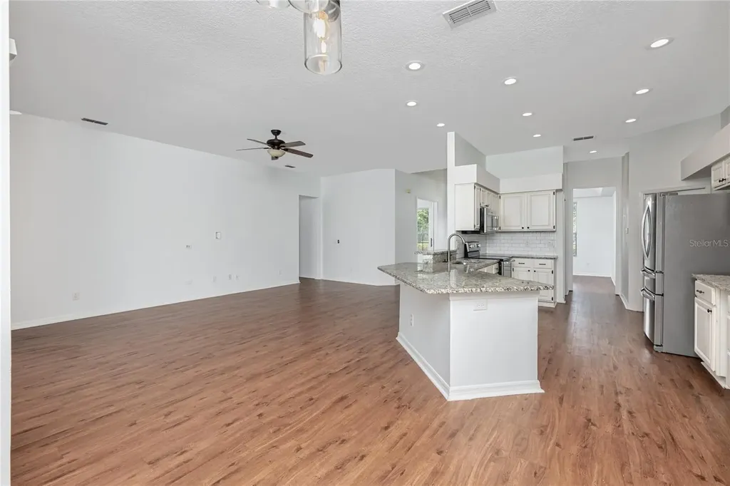 1966 Westbourne Drive Oviedo FL 32765