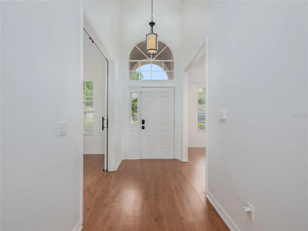 1966 Westbourne Drive Oviedo FL 32765