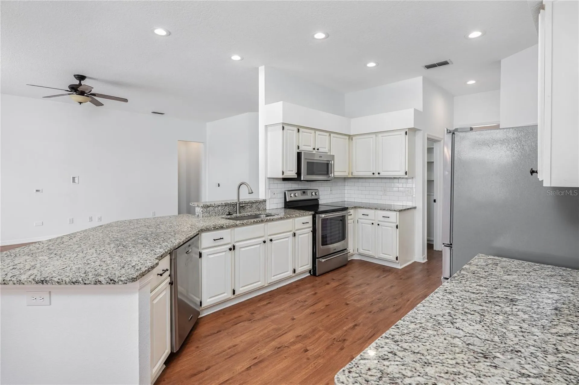 1966 Westbourne Drive Oviedo FL 32765