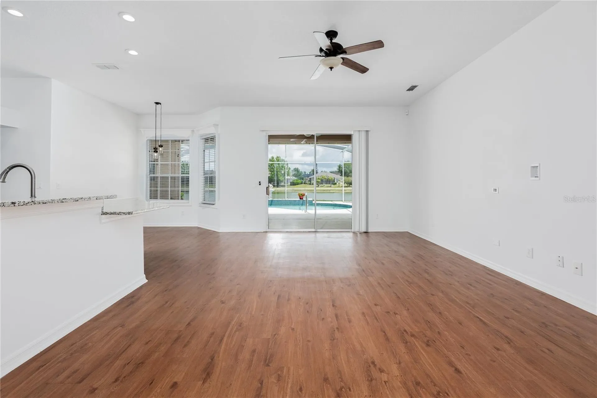 1966 Westbourne Drive Oviedo FL 32765