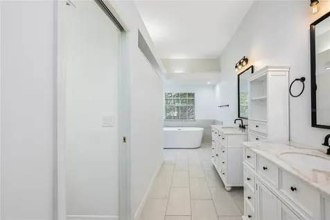 1966 Westbourne Drive Oviedo FL 32765