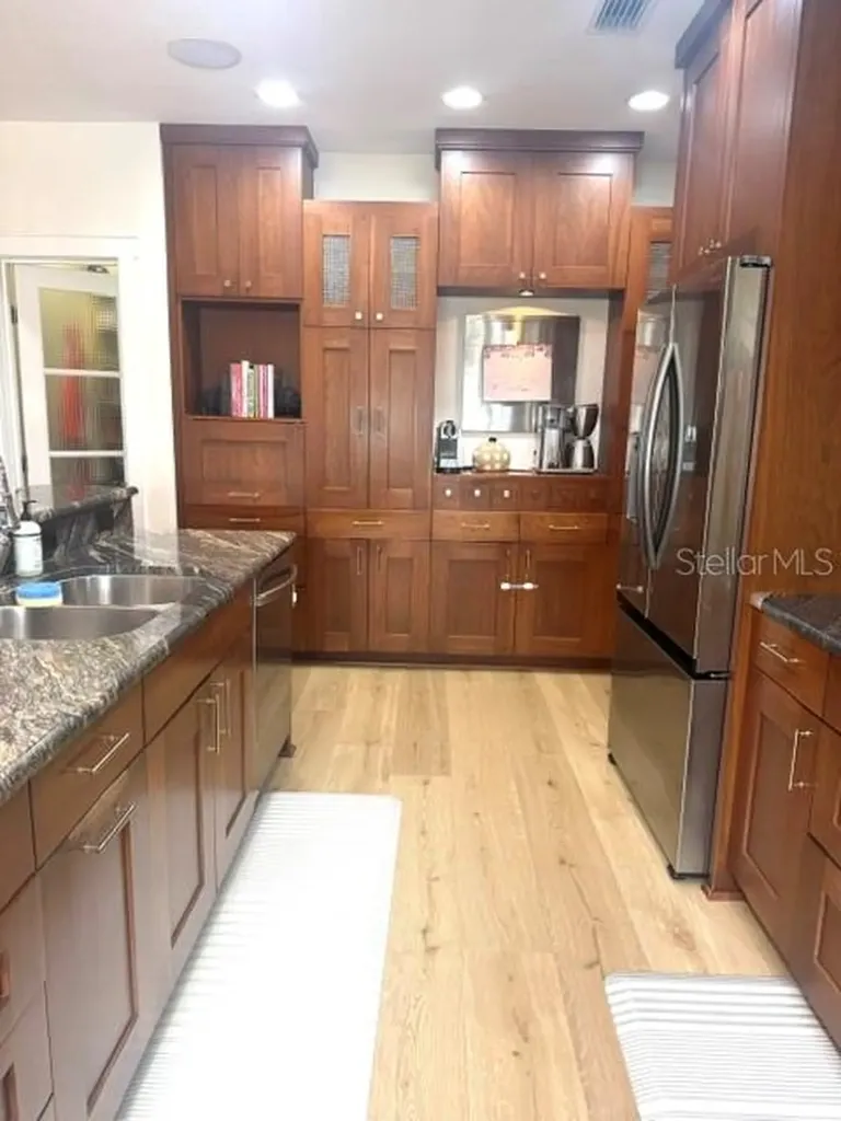 3301 Maple Street NE St Petersburg FL 33704