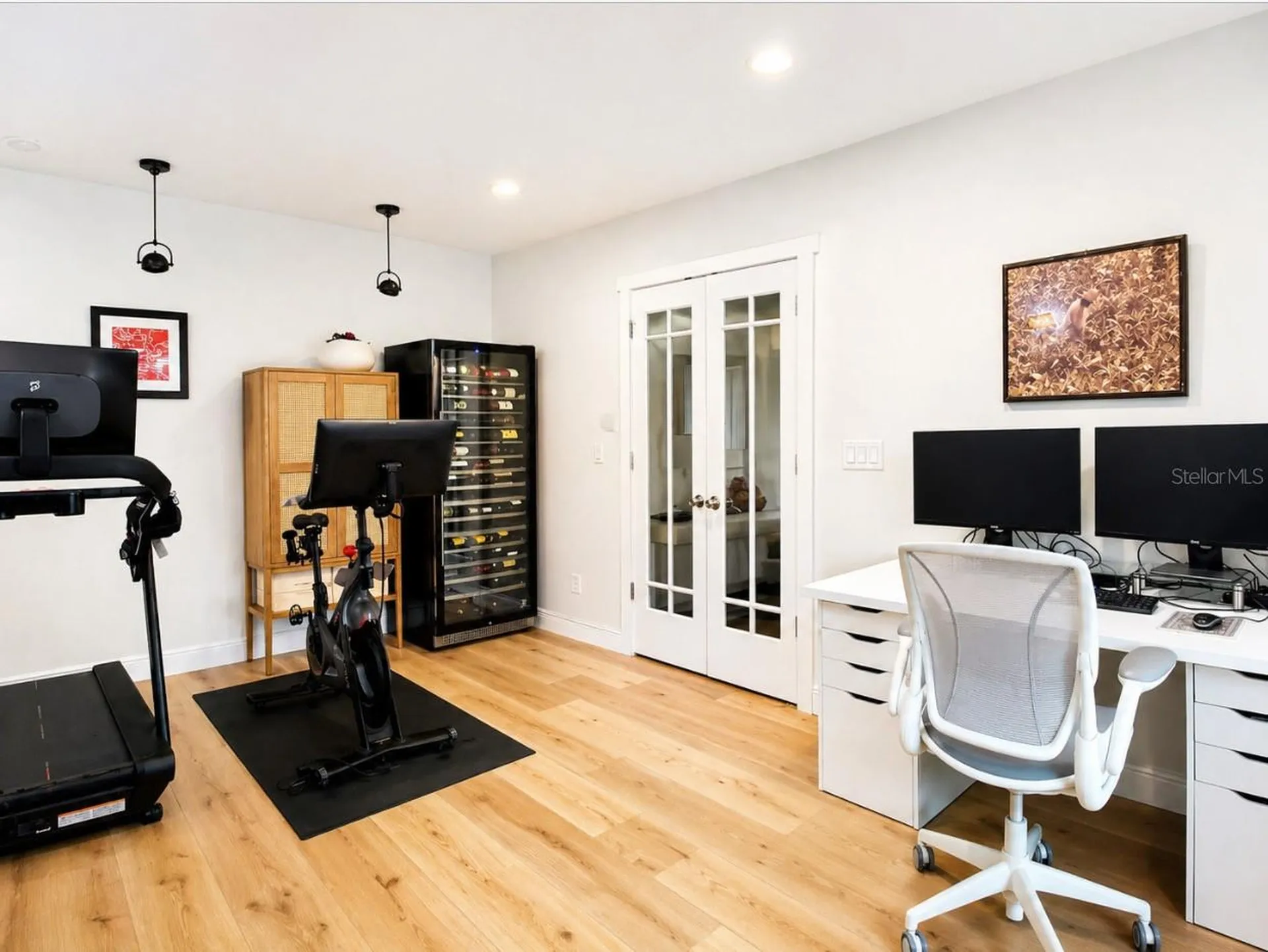 3301 Maple Street NE St Petersburg FL 33704