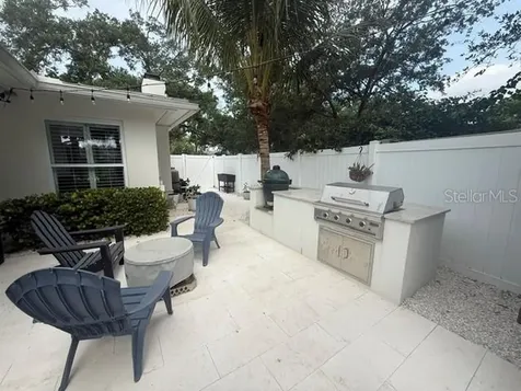3301 Maple Street NE St Petersburg FL 33704
