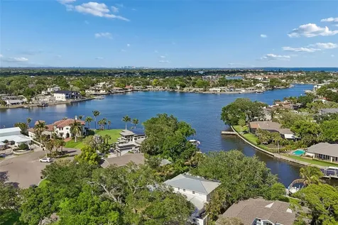 3301 Maple Street NE St Petersburg FL 33704