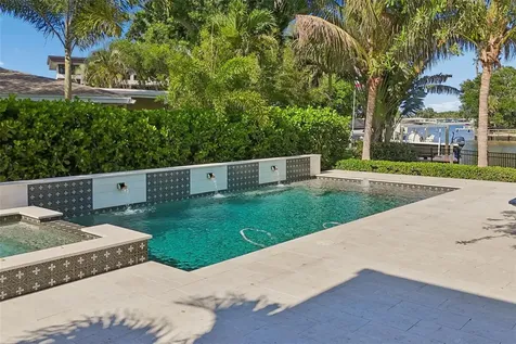 3301 Maple Street NE St Petersburg FL 33704