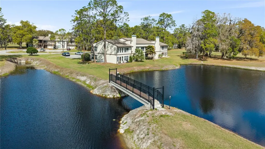 17203 Sandalwood Drive Wildwood FL 34785