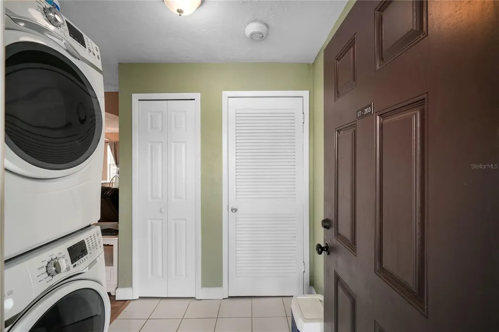 17203 Sandalwood Drive Wildwood FL 34785