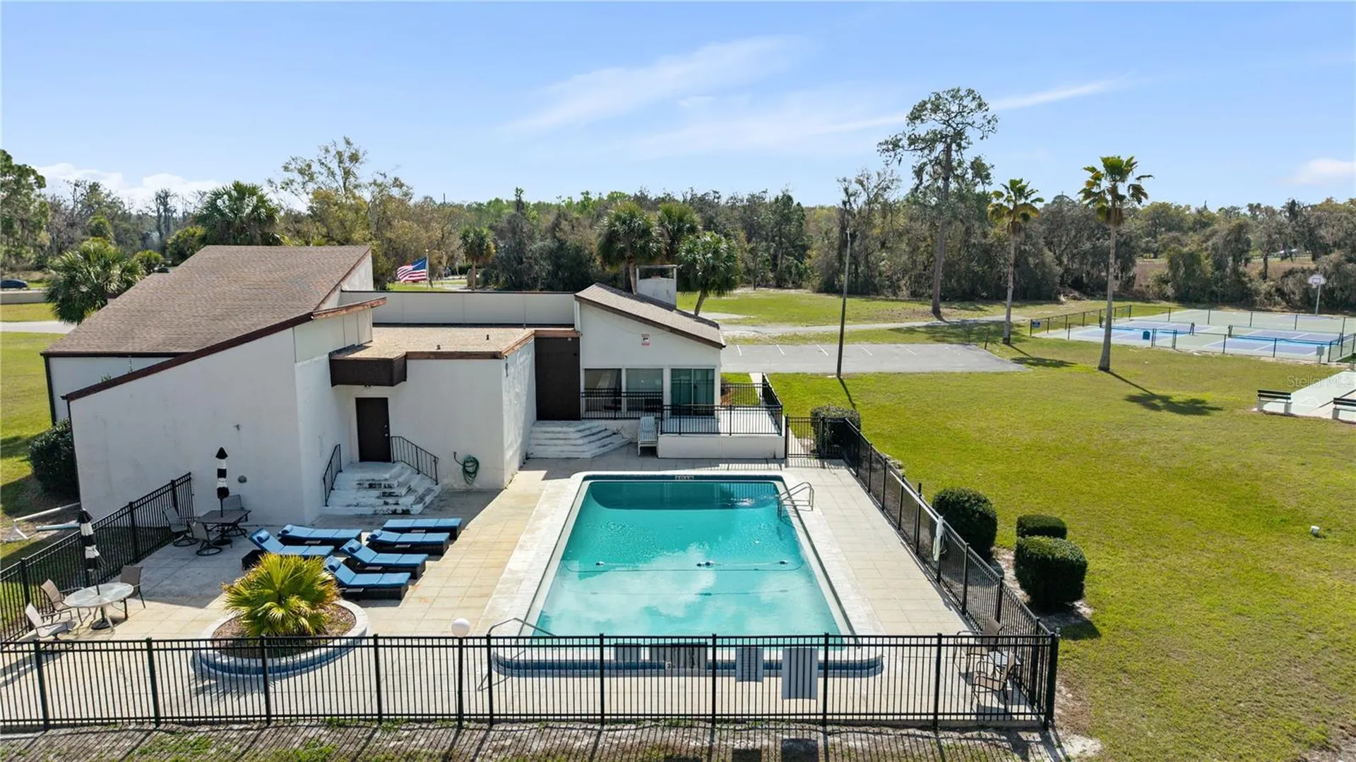 17203 Sandalwood Drive Wildwood FL 34785