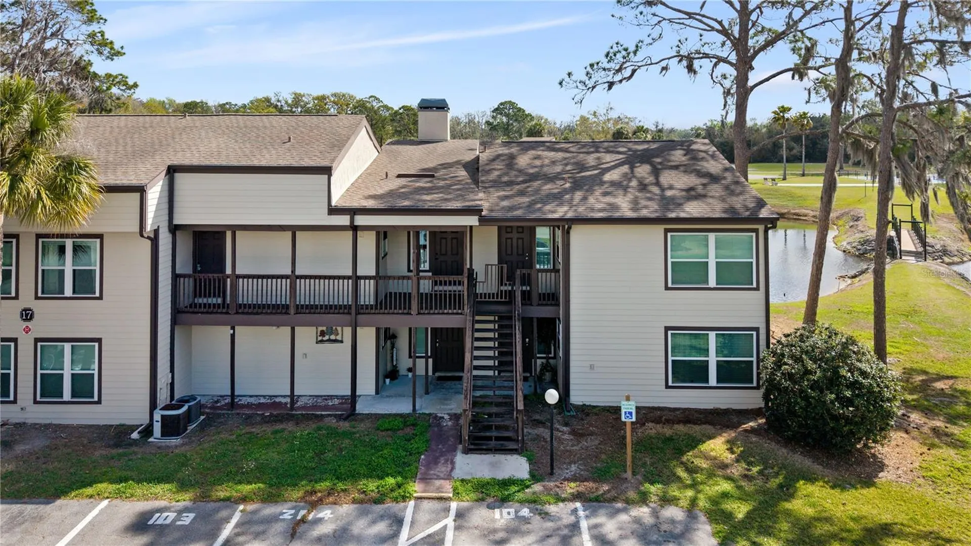 17203 Sandalwood Drive Wildwood FL 34785