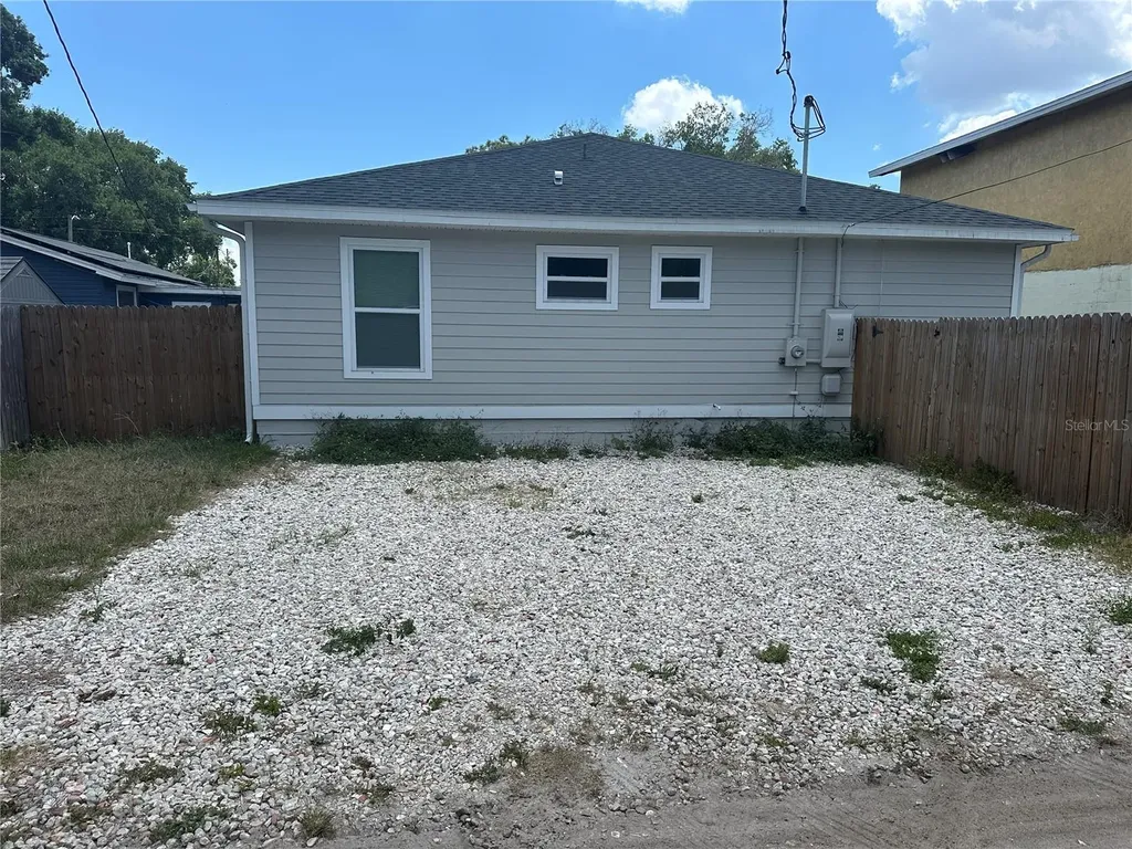 3735 39th Avenue N St Petersburg FL 33714