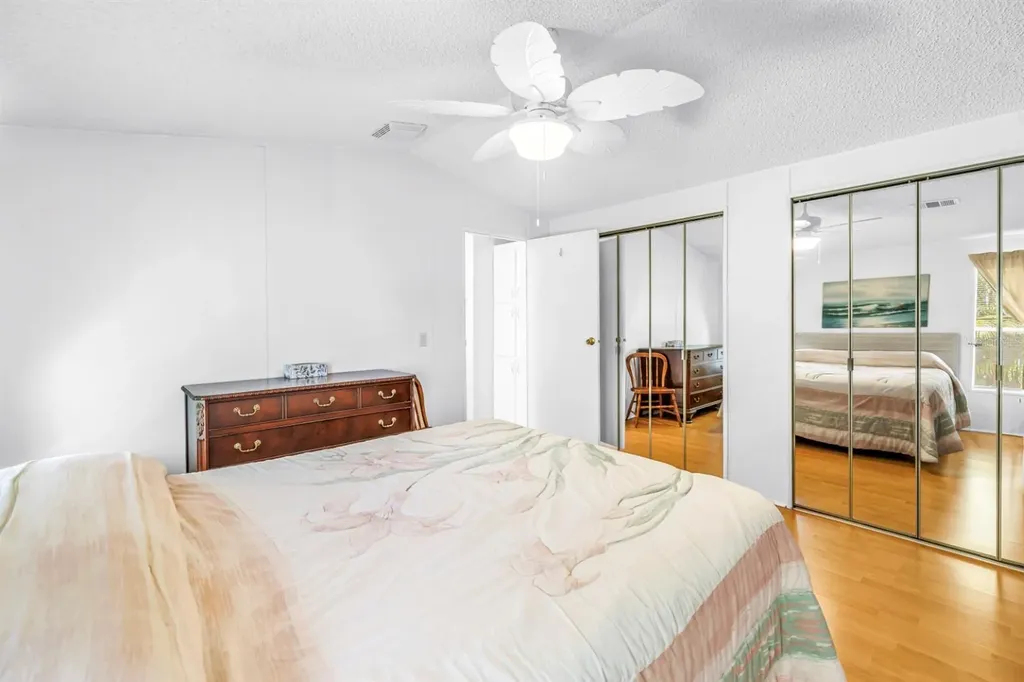 7225 Mount Fairfield Road NE St Petersburg FL 33702