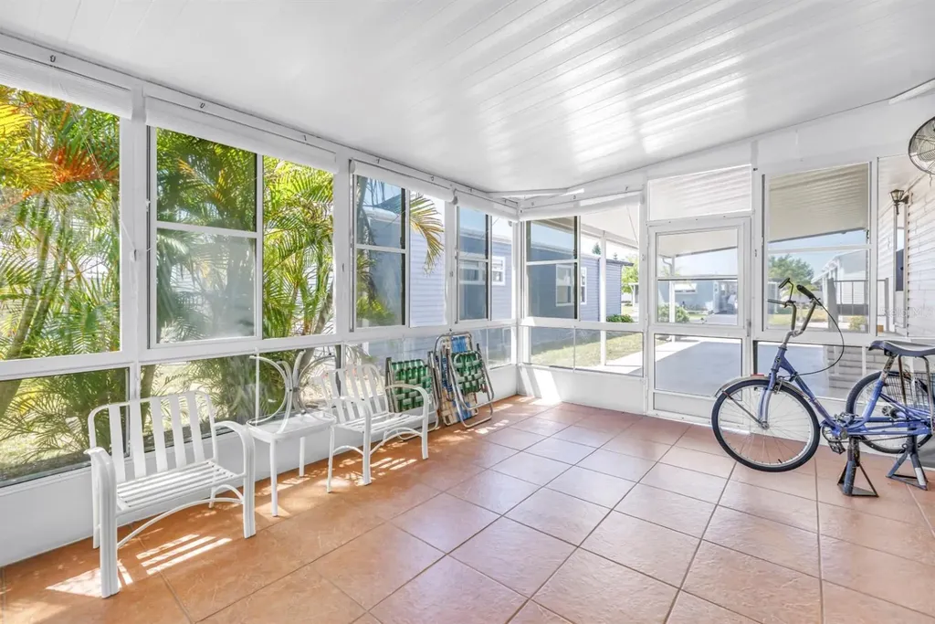 7225 Mount Fairfield Road NE St Petersburg FL 33702