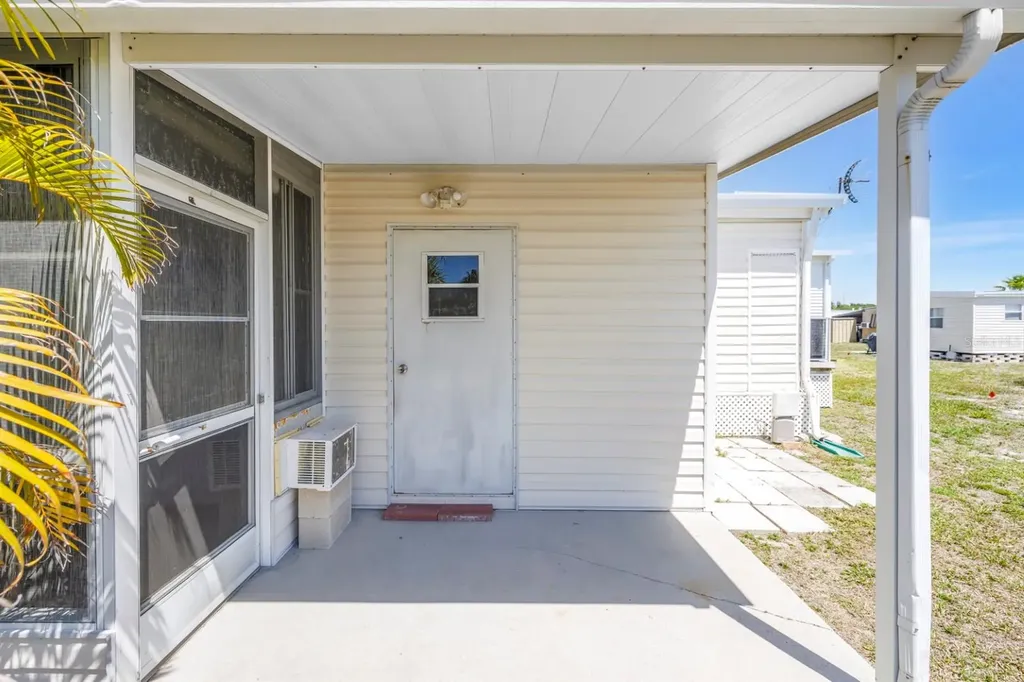 7225 Mount Fairfield Road NE St Petersburg FL 33702